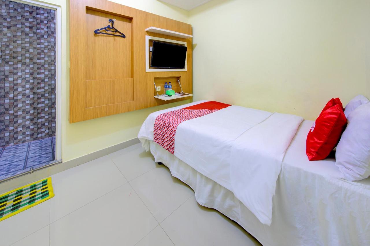טגאל Oyo 3791 Hotel Kja מראה חיצוני תמונה